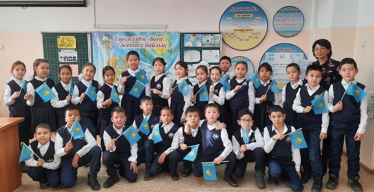 "Тәуелсіздік-баға жетпес байлық"тақырыбында мәнерлеп оқу сайысы өткізілді.