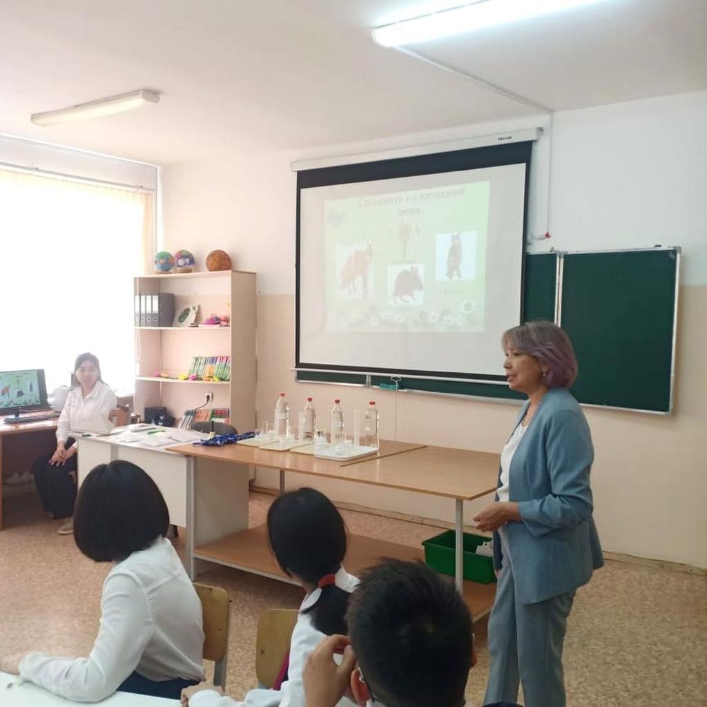 «Экология и устойчивое развитие» тақырыбында Lesson Study сабағын өткізді